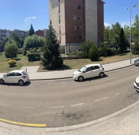 Apto. Grande, Luminoso Y Centrico * Olot